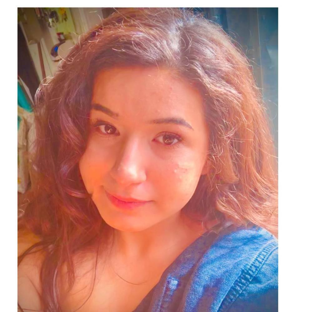 Meet your Posher, Fatima